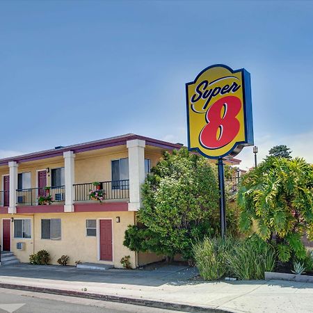 Super 8 By Wyndham Santa Cruz Beach Boardwalk Екстер'єр фото