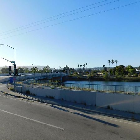 Super 8 By Wyndham Santa Cruz Beach Boardwalk Екстер'єр фото