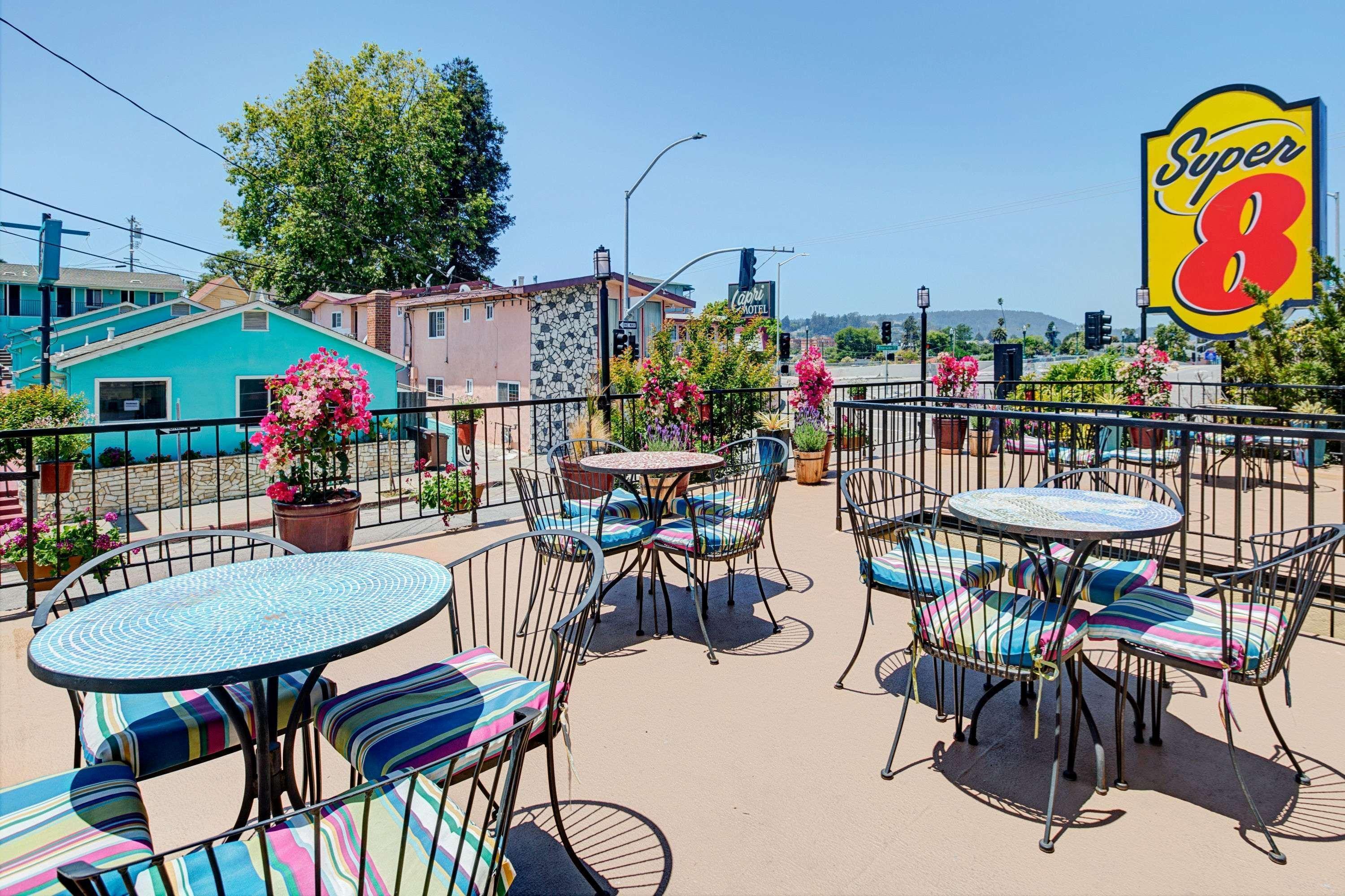 Super 8 By Wyndham Santa Cruz Beach Boardwalk Екстер'єр фото